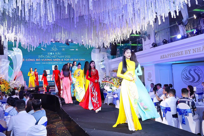 Sau gần 2 tháng phát động, cuộc thi đón nhận hàng trăm hồ sơ của các thí sinh trên toàn quốc. Sau hai buổi gặp gỡ giao lưu thí sinh tại khu vực phía Bắc và tại TP.HCM, Ban tổ chức cùng hội đồng ban giám khảo thống nhất lựa chọn top 50 thí sinh xuất sắc nhất lọt vào vòng bán kết của cuộc thi.