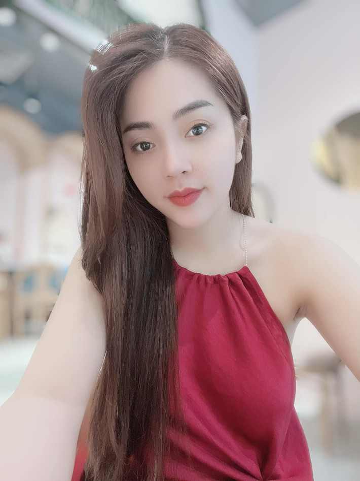 Nữ ca sĩ cũng góp mặt trong chương trình Sàn chiến giọng hát 2019.