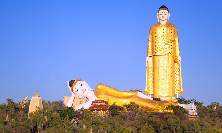 Tọa lạc tại Monywa, Myanmar, hai bức tượng Phật khổng lồ gồm một đứng, một nằm gây ấn tượng mạnh với du khách. Trong đó, bức tượng Phật đứng được gọi là Laykyun Setkyar.