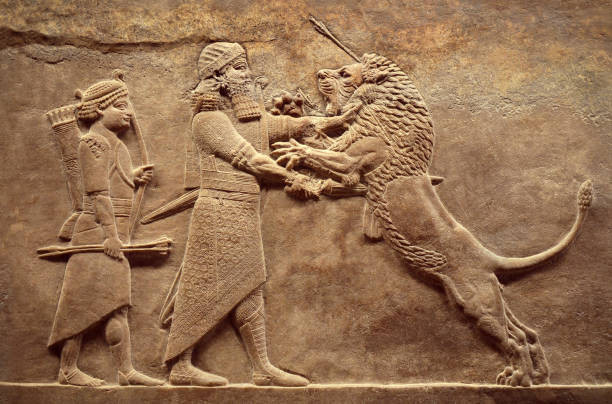 Trải qua nhiều thế kỷ, Babylon vô cùng phát triển, đạt được nhiều thành tựu trong lĩnh vực kinh tế, văn hóa, khoa học... Cuộc sống người dân sung túc, giàu mạnh.