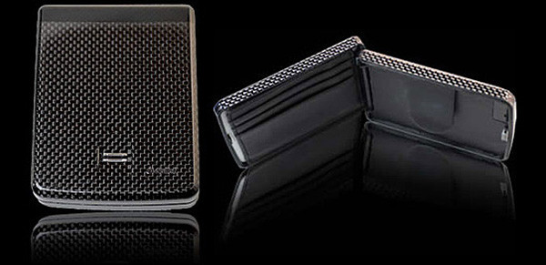 1. Biometric Wallet (Dunhill) – 825 USD Không phải là chiếc ví đính đá quý hay kim cương, chiếc ví này cung cấp rất nhiều tính năng độc đáo mà hầu hết các ví đơn giản là không thể có được. Chẳng hạn, bạn có thể liên kết ví và điện thoại thông minh của mình thông qua công nghệ Bluetooth. Đây là một ý tưởng tuyệt vời nếu thỉnh thoảng bạn bị mất ví hoặc nếu bạn không muốn ai đó lấy cắp chiếc ví của mình trong khi bạn đi dạo ở nơi công cộng.