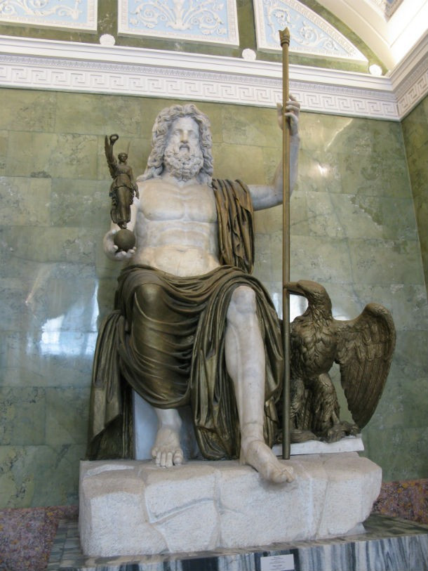 Dù có người vợ xinh đẹp là nữ thần Hera nhưng thần Zeus vẫn si mê nhiều vị thần và mỹ nhân phàm trần khác.