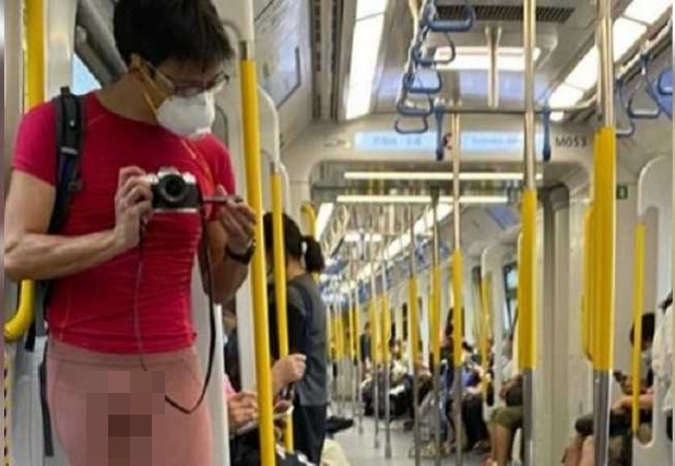 Thế nhưng, mới đây, một chàng trai diện quần legging màu hồng, xuất hiện trên tàu điện ngầm đã khiến nhiều người ngượng chín mặt, buộc phải quay đi vì áo ngắn, chiếc quần legging lại bó quá sát khiến anh chàng để lộ điểm nhạy cảm.