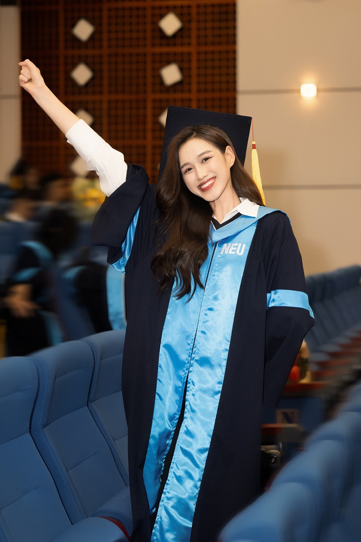 Để phục vụ cho công việc mới cũng như với tầm nhìn trở thành doanh nhân, Đỗ Hà có dự định học lên cao học.