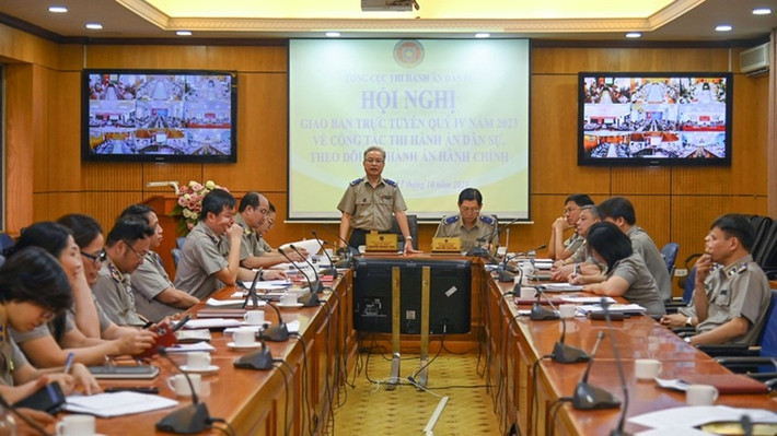 Thu hồi tài sản tham nhũng năm 2023 đạt trên 20.000 tỷ đồng: Theo đại diện Tổng cục Thi hành án dân sự (Bộ Tư pháp), năm 2023, đối với thu hồi tài sản bị chiếm đoạt, thất thoát trong các vụ án hình sự về tham nhũng, kinh tế, đã thi hành xong 2.264 việc, tương ứng số tiền trên 20.405 tỷ đồng.