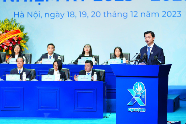 Anh Nguyễn Minh Triết, sinh năm 1988, trình độ học vấn tiến sĩ; trình độ lý luận chính trị cao cấp.