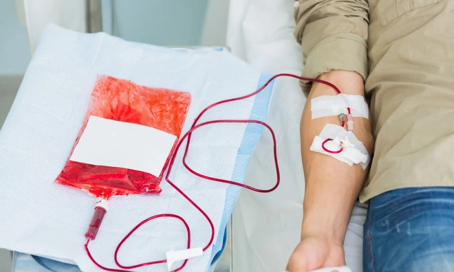 Những công ty này triển khai các nghiên cứu về những biện pháp chống lão hóa như: chỉnh sửa gen, "thay máu" (có nghĩa tiếp nhận máu từ người trẻ tuổi hơn)... Thậm chí, có công ty cung cấp dịch vụ bảo quản xác chết để chờ thời cơ hồi sinh người chết trong tương lai.