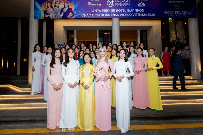 Hiện tại, Top 37 thí sinh Miss World Vietnam 2022 vẫn đang ráo riết tập luyện cho những tiết mục, phần thi trong đêm chung kết toàn quốc sắp tới.