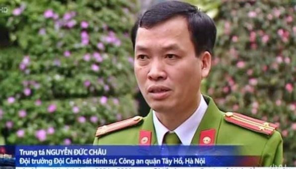 Cùng bị khởi tố, bắt giam để điều tra tội danh trên còn có ông Nguyễn Đức Châu (48 tuổi), nguyên Đội trưởng Đội Cảnh sát hình sự Công an quận Tây Hồ.