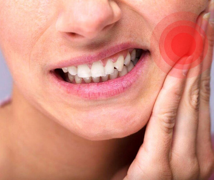 Sâu răng: Canxi là một thành phần chính của răng và xương, do đó thiếu canxi thường dẫn đến sâu răng hoặc gãy răng.