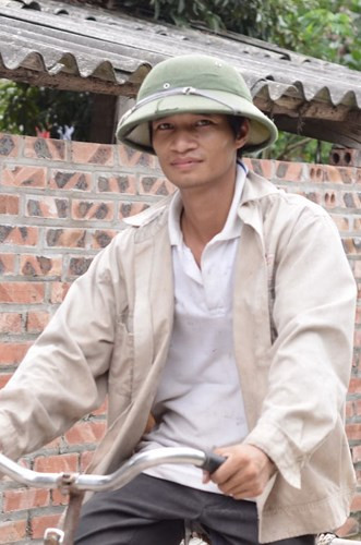 Mặc dù bất ngờ trước một Đức Hậu "đẹp lên nhờ phẫu thuật thẩm mỹ" nhưng đa phần những người quan tâm và theo dõi anh vẫn thích hình ảnh "Lệ Rơi của ngày hôm qua" hơn. Ảnh: FBNV.