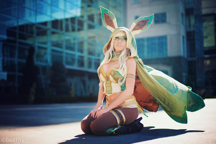 Pokemon Leafeon qua sự thể hiện của cosplayer nổi tiếng Beethy xinh đẹp, gợi cảm xuất sắc.