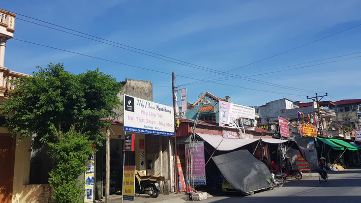 Người dân đã nhiều lần phản ánh nhưng vẫn chưa được xử lý dứt điểm, đường điện 35 Kv vẫn là mối nguy hiểm thường trực...