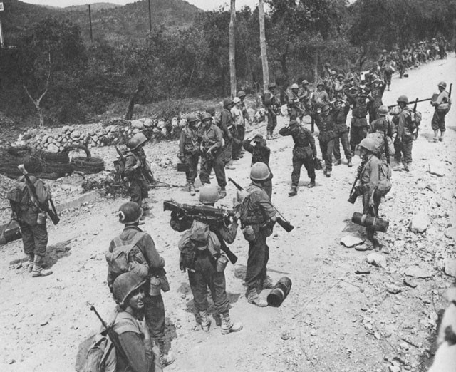 Theo ước tính của giới chuyên gia, nếu Operation Downfall diễn ra thì sẽ có khoảng 250.000 - 4 triệu người thiệt mạng. Mời quý độc giả xem video: Hitler còn sống sau Thế chiến 2 (nguồn: VTC14).