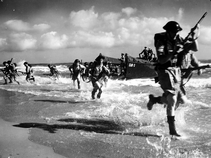 Do đó, Đức quốc xã đã bị đánh bại tại Normandy. Fortitude South trở thành một trong những chiến dịch nghi binh thành công nhất trong lịch sử chiến tranh thế giới. Mời độc giả xem video: Hitler còn sống sau Thế chiến 2? (nguồn: VTC14)