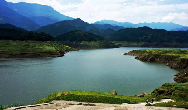 Trước những điều kỳ bí khó lý giải xảy ra tại đây nên chính quyền địa phương đã cấm người dân tiếp cận khu vực hồ Mê Hồn trên núi Ngõa Ốc.
