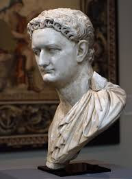 Domitian ngày càng chuyên quyền trong thời gian trị vì khi yêu cầu mọi người đối xử với ông như một vị thần. Bất cứ người nào chống đối đều bị ông hoàng này cho lưu đày hay bị xử tử.