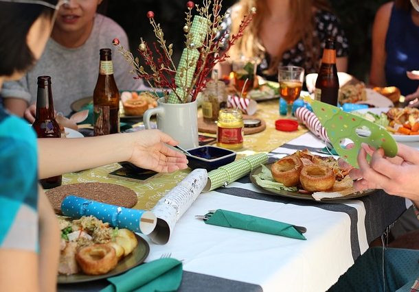 Trên thế giới, một số người mang những nỗi sợ kỳ quái khiến họ gặp nhiều khó khăn trong cuộc sống. Trong số này, Deipnophobia là tên nỗi sợ trò chuyện trong bữa ăn mà một số ít người mắc phải.