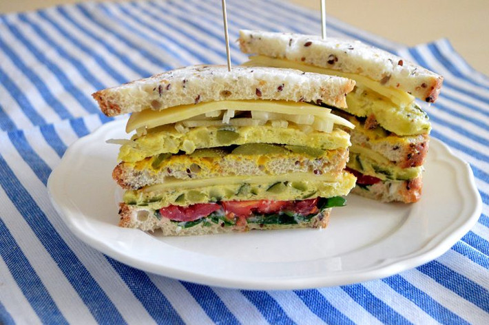 Bánh mì sandwich được các tín đồ mê bánh mì của phương Tây rất yêu thích.
