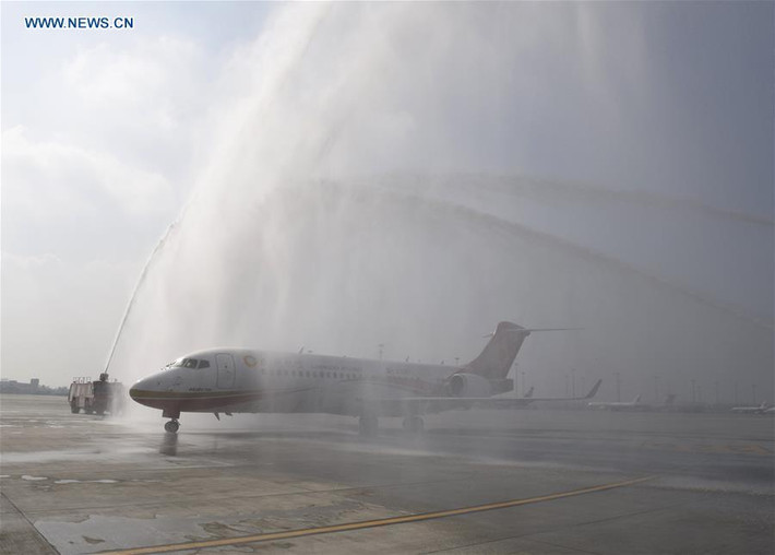 Chiếc máy bay mới này sẽ được hãng Chengdu Airlines sử dụng để khai thác các đường bay từ Thành Đô tới Bắc Kinh và Thượng Hải.