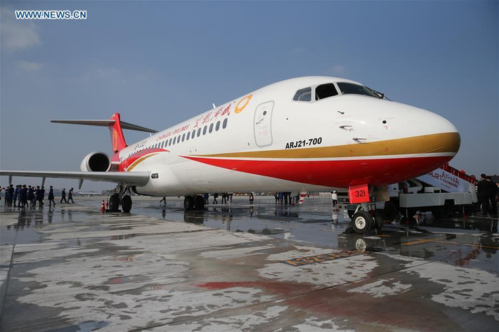 ARJ21 là loại máy bay chở khách đường ngắn đầu tiên do Trung Quốc tự chủ nghiên cứu thiết kế và chế tạo hoàn toàn dựa trên tiêu chuẩn bay quốc tế.
