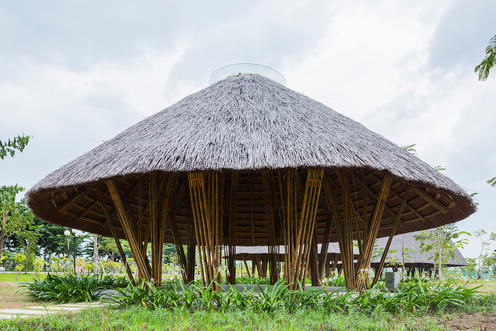Các gian nhà tre này được dùng cho các hoạt động, sự kiện khác nhau như các loại tiệc, sự kiện, chương trình hội thảo, hội nghị….