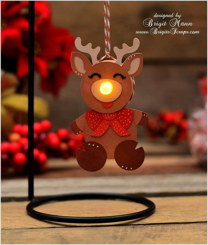 Đèn Noel độc đáo yêu cầu sự khéo léo.