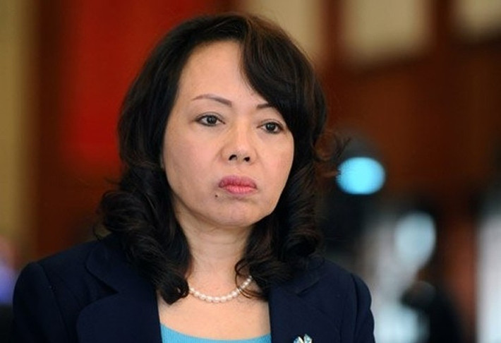 Ngày 15/10/2019: bà thôi giữ chức vụ Bí thư Ban cán sự Đảng Bộ y tế. Chiều 22/11/2019, Quốc hội đã phê chuẩn việc miễn nhiệm chức vụ Bộ trưởng Bộ Y tế đối với bà Nguyễn Thị Kim Tiến.