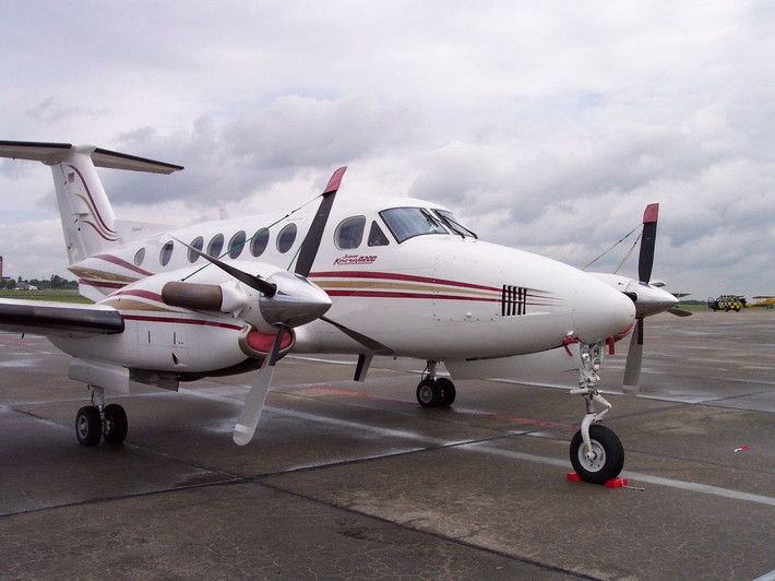 King Air B200, là dòng máy bay thương mại cải tiến của hãng BeechCraft (Mỹ), được đưa vào sản xuất năm 1981.