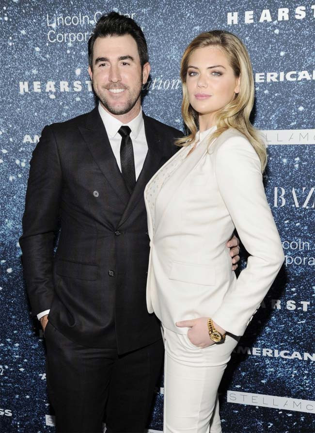 Kate Upton cao 1m78 và Justin Verlander cao 1m95. Cặp người mẫu - cầu thủ bắt đầu hẹn hò từ năm 2011 và đã đính hôn vào năm 2016.