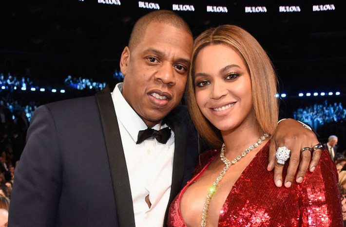 Tổng tài sản của vợ chồng Beyonce - Jay Z hiện đã hơn 1 tỷ USD có được từ âm nhạc, quảng cáo và kinh doanh. Họ là một trong những cặp sao giàu có và quyền lực nhất Hollywood.
