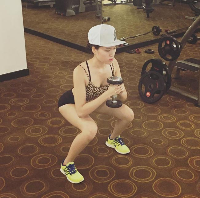 Người đẹp tập gym từ cấp 3 dù thỉnh thoảng bị ngắt quãng.