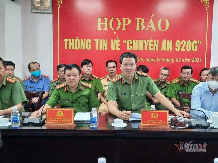 Từ tháng 3/1995 đến 12/2009, ông là Cán bộ Cục Cảnh sát Bảo vệ và Hỗ trợ tư pháp, Tổng cục Cảnh sát, Bộ Công an. Từ tháng 1/2010 đến 8/2010, là cán bộ Phòng Tổ chức cán bộ, Bộ Tư lệnh Cảnh sát cơ động, Bộ Công an.