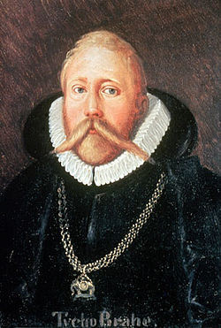 Năm 1601, nhà quý tộc và là nhà thiên văn Tycho Brahe (người Đan Mạch) qua đời một cách khác thường. Nhà quý tộc này rất thích tiệc tùng, vui chơi cùng bạn bè.