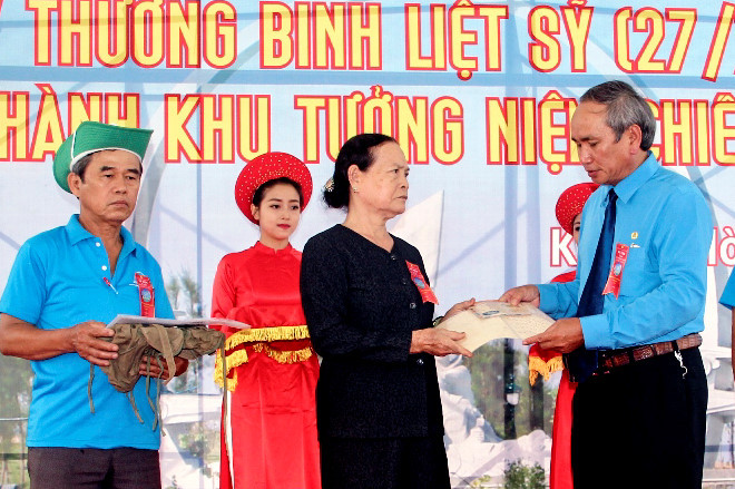Tại buổi lễ, nhiều thân nhân của các chiến sĩ đã trao kỷ vật để trưng bày tại bảo tàng ngầm trong khu tưởng niệm. Theo ông Nguyễn Hòa, Chủ tịch Liên đoàn Lao động tỉnh Khánh Hòa, thành viên Ban quản lý Khu tưởng niệm chiến sĩ Gạc Ma, khu tưởng niệm được xây dựng với mong muốn là một “địa chỉ đỏ” ghi nhớ những đóng góp của các liệt sĩ trong công cuộc bảo vệ chủ quyền biển đảo, nâng cao trách nhiệm trong công cuộc xây dựng và bảo vệ Tổ quốc. Đây cũng sẽ là nơi những người đang sống tưởng nhớ, tri ân những anh hùng, liệt sĩ đã hy sinh bảo vệ chủ quyền biển đảo của Tổ quốc.