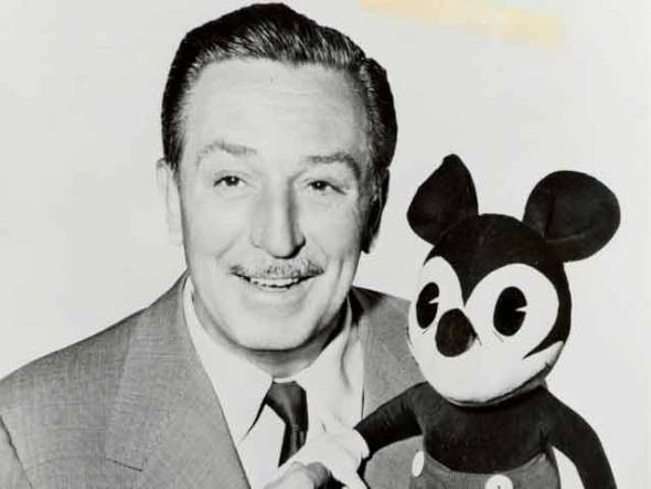 Không ít người truyền tai nhau câu chuyện thi hài Walt Disney được bảo quản ở nhiệt độ đông lạnh. Đến một lúc nào đó, sự phát triển của khoa học có thể giúp ông sống lại.