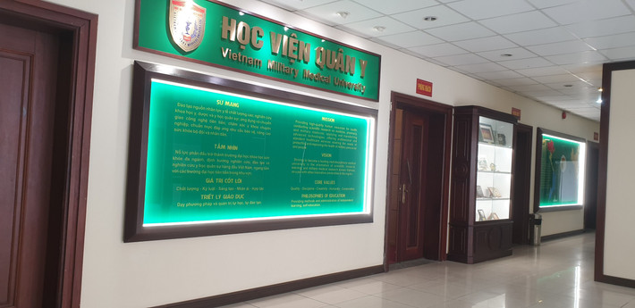 Vụ Việt Á, bắt đầu khi Cơ quan điều tra khởi tố vụ án hình sự "Vi phạm quy định về đấu thầu, gây hậu quả nghiêm trọng" xảy ra tại Công ty Cổ phần Công nghệ Việt Á, Trung tâm kiểm soát bệnh tật (CDC) Hải Dương và các đơn vị, địa phương. Quá trình mở rộng điều tra đã xác định thêm nhiều cá nhân tổ, chức có liên quan, trong đó có nhiều lãnh đạo CDC địa phương, lãnh đạo cấp vụ Bộ Y tế, Bộ KH&CN đã bị khởi tố, bắt tạm giam.