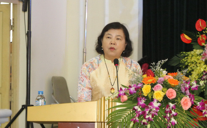 Mới đây, bà Đặng Huỳnh Mai, nguyên thứ trưởng Bộ GD&ĐT có đơn gửi Thủ tướng trình bày nguyện vọng xin giữ lại và tiếp tục thuê căn hộ nhà công vụ căn hộ 608 rộng 93m2, tòa A2, khu nhà công vụ Hoàng Cầu, quận Đống Đa, TP Hà Nội thu hút sự chú ý của dư luận.