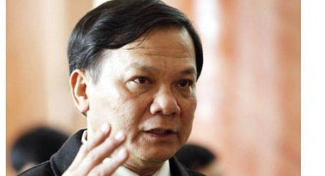 Theo đó, năm 2004, ông Trần Văn Truyền được Cục Quản trị A, Ban Tài chính quản trị Trung ương hợp đồng với Văn phòng Chính phủ cho thuê nhà công vụ phòng số 607, B1, Khu nhà A, 61 Trần Quang Diệu, quận Đống Đa, với diện tích 95m2. Tháng 10/2011, ông Trần Văn Truyền nghỉ hưu theo chế độ. Đầu năm 2014, khi có thông tin, dư luận về thực hiện chế độ nhà công vụ và Ủy ban Kiểm tra Trung ương nắm tình hình thì ông Truyền mới đề nghị trả lại nhà.