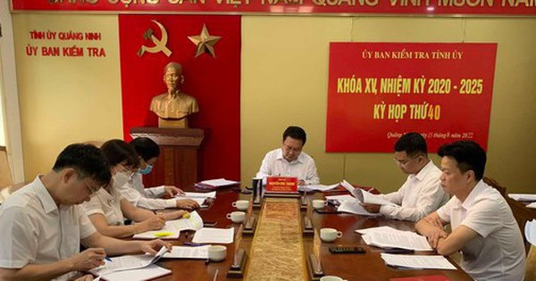Ngày 15/8, tại kỳ họp 40, UBKT Tỉnh uỷ Quảng Ninh xem xét kỷ luật ông Ninh Văn Chủ. Với cương vị Bí thư Đảng ủy bộ phận, Giám đốc Trung tâm kiểm soát bệnh tật (CDC) tỉnh Quảng Ninh, Chủ nhiệm Câu lạc bộ Giám đốc CDC Miền Bắc, Phó Chủ tịch Hội Y học dự phòng Việt Nam, ông Ninh Văn Chủ đã chủ trì, tổ chức và tham gia các bữa tiệc chia tay, giao lưu trước khi nghỉ hưu theo chế độ.