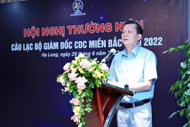 Mọi người được bố trí lên hai du thuyền do ban tổ chức sắp xếp. Trong quá trình tham quan vịnh Hạ Long, hai du thuyền lại gần và cập mạn vào nhau để thuận tiện cho các đại biểu giao lưu. Những hình ảnh này sau đó lan truyền trên mạng xã hội gây xôn xao dư luận và nhận nhiều ý kiến trái chiều.