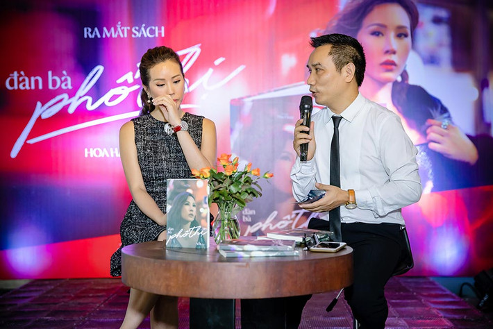 Những thăng trầm trong cuộc đời người đàn bà đẹp 3 con này cũng được Thu Hoài gửi gắm trong cuốn sách "Đàn bà phố thị". Đây được xem là một phần nhật ký trong hành trình 10 năm sinh sống, lập nghiệp, chặng đường gian nan đi tìm hạnh phúc của Thu Hoài.
