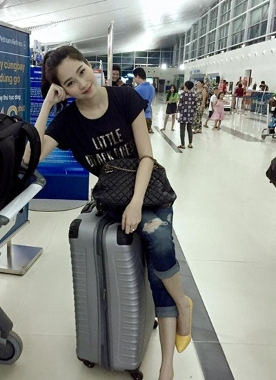 Những chiếc túi hàng hiệu không chỉ thường xuyên theo chân cô trong các sự kiện mà còn được cô sử dụng trong đời sống hàng ngày.