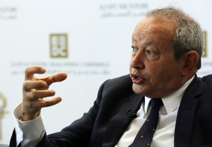 Tỷ phú Ai Cập Naguib Sawiris tuyên bố sẽ gửi thư tới Chính phủ Hy Lạp và Chính phủ Italy đề nghị hai quốc gia này bán cho ông một hòn đảo để làm chỗ trú chân cho người di cư và người tị nạn Syria tìm đường đến châu Âu, tạp chí Forbes đưa tin.
