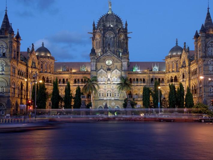 5. Mumbai, Ấn Độ: 180 USD/đêm.
