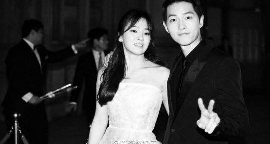 Song Joong Ki và Song Hye Kyo đẹp đôi như công chúa hoàng tử bước ra từ truyện cổ tích.