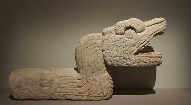 Thần Rắn quyền lực Kukulkan của người Maya đóng vai trò quan trọng trong đời sống tâm linh.