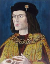 Trong trận Bosworth, quân đội do Vua Richard III chỉ huy thất bại đánh dấu sự kết thúc của cuộc Chiến tranh Hoa hồng cũng như sự suy tàn của triều đại Plantagenet.