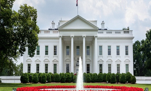 Nhà Trắng nằm ở thủ đô Washington D.C là nơi sống và làm việc của các Tổng thống Mỹ. Công trình này được thiết kế bởi kiến trúc sư Ireland James Hoban.
