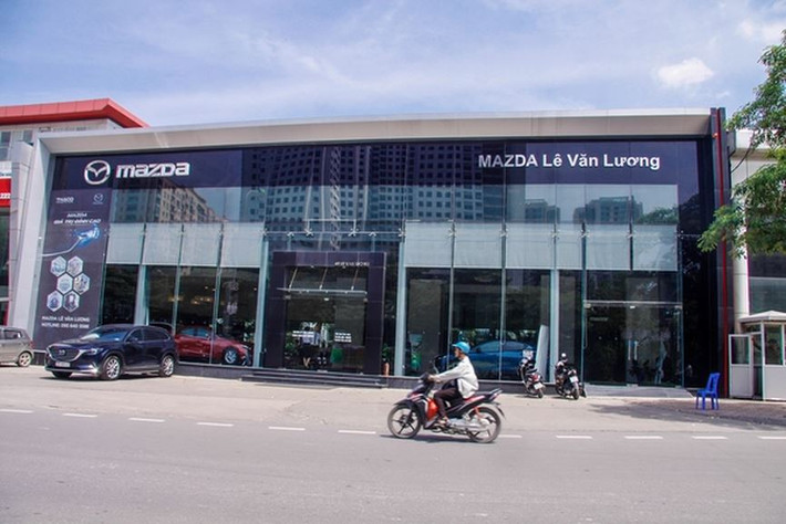 Dự án bãi đỗ xe kết hợp trồng cây xanh tại khu đất "vàng" số 68 Lê Văn Lương của Công ty Sông Hồng rộng 6.531 m2, được đánh giá là khu đất nằm ở vị trí đắc địa góc ngã tư đường Lê Văn Lương, Hoàng Minh Giám lâu nay đang bịt kín một mặt của công viên hồ điều hoà Nhân Chính.